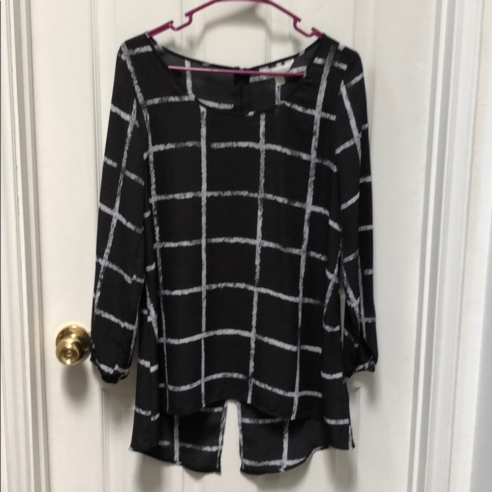Decree top - Picture 2 of 8